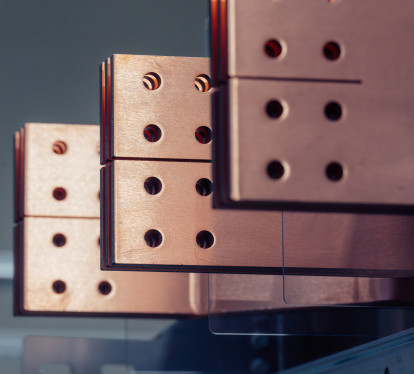 Miedź w szafach sterowniczych